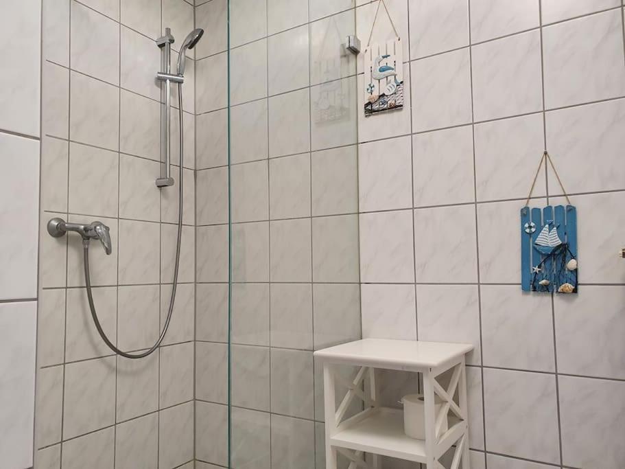 Ferienwohnung Direkt Am Kurpark Mit Gradierwerk Solestadt Bad Dürrenberg Exterior foto